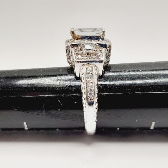 Vintage PJM 925 Sterling Silver Ring – Emerald-Cut Quartz/CZ – Size 7 - Picture 6 of 10